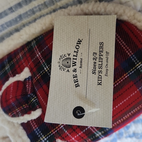 Willow Bee Kid's Slippers NWT - Picture 4 of 4